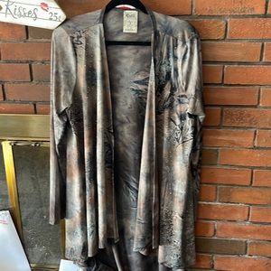 Cardi. Such silky smooth material